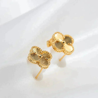 [Eternal Jewelry]CLOVER MEDIUM 1 MOTIFS LASER EARRINGS