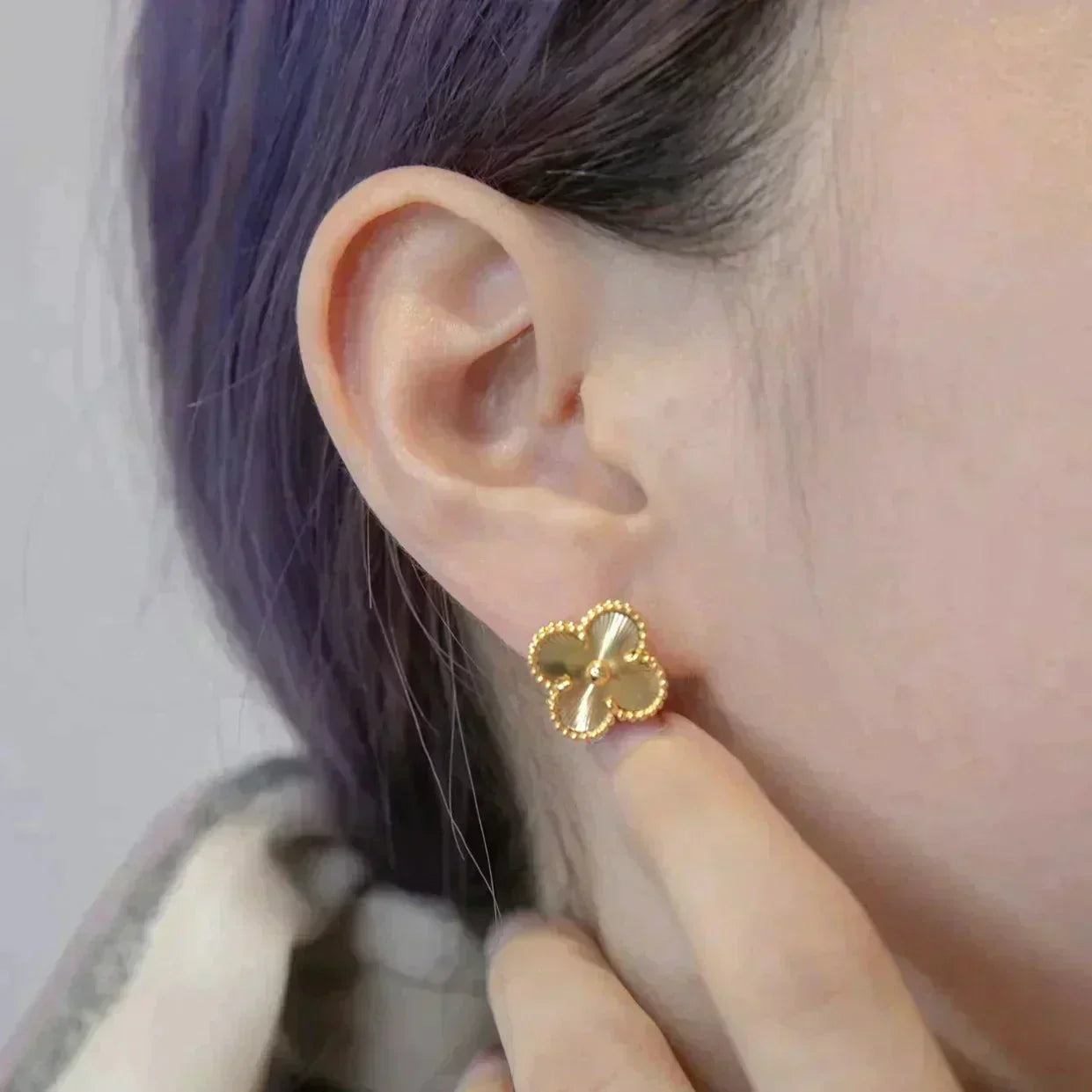 [Eternal Jewelry]CLOVER MEDIUM 1 MOTIFS LASER EARRINGS