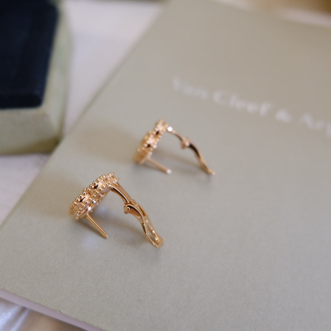 [Eternal Jewelry]LUCKY PINK GOLD WHITE MOP EARRINGS