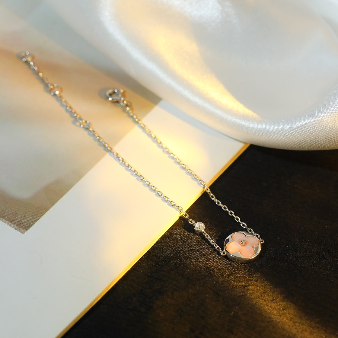 [Eternal Jewelry]SUN MOTIF PINK MOP SILVER BRACELET