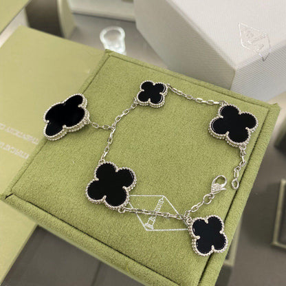 [Eternal Jewelry]CLOVER 5 MOTIFS SIVLER ONYX BRACELET