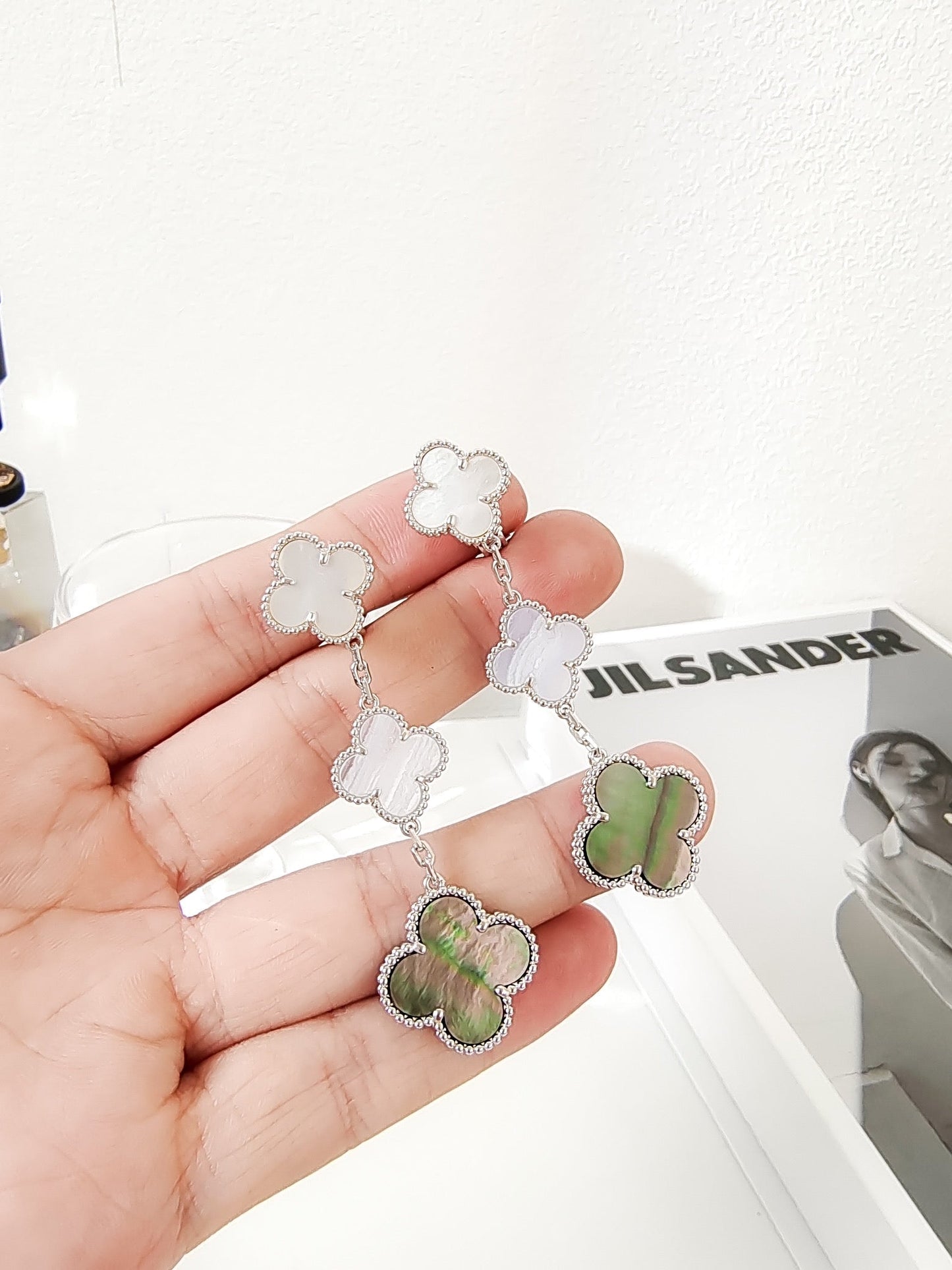 [Eternal Jewelry]CLOVER 3 MOTIFS CHALCEDONY DARK MOP SILVER EARRINGS