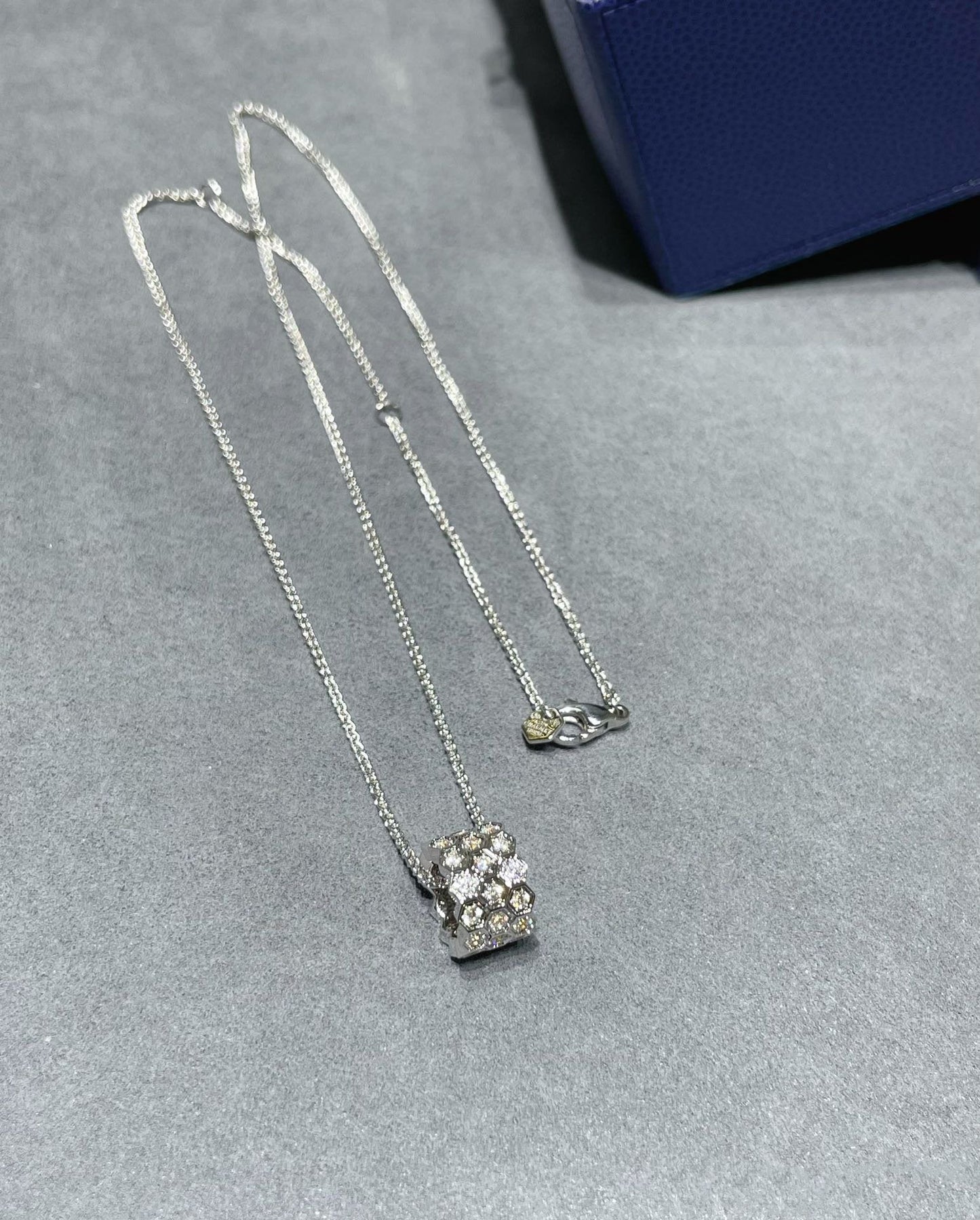 [Eternal Jewelry]BEE LOVE DIAMOND PAVED 3 ROW NECKLACE