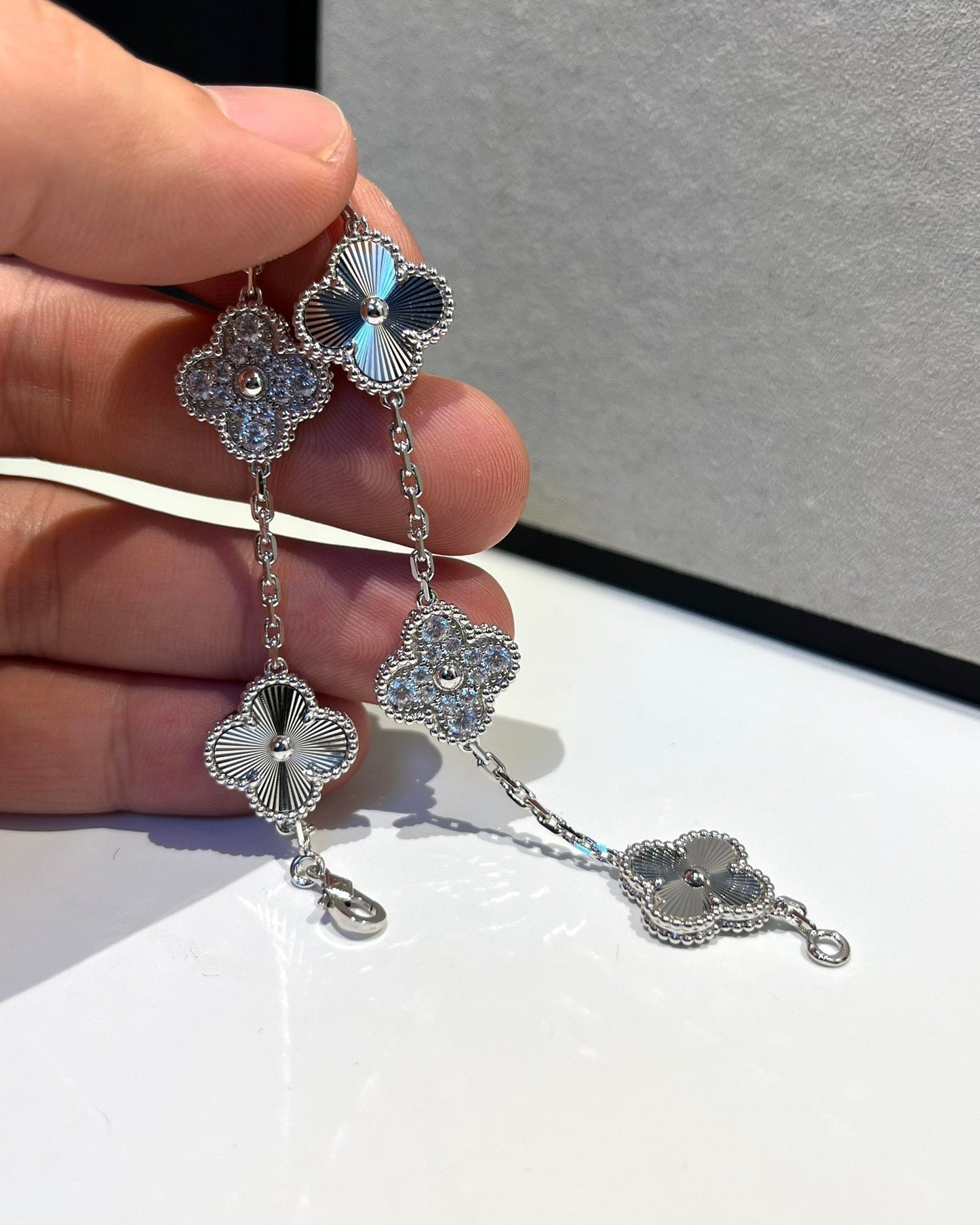 [Eternal Jewelry]CLOVER 5 MOTIF SILVER DIAMOND BRACELET