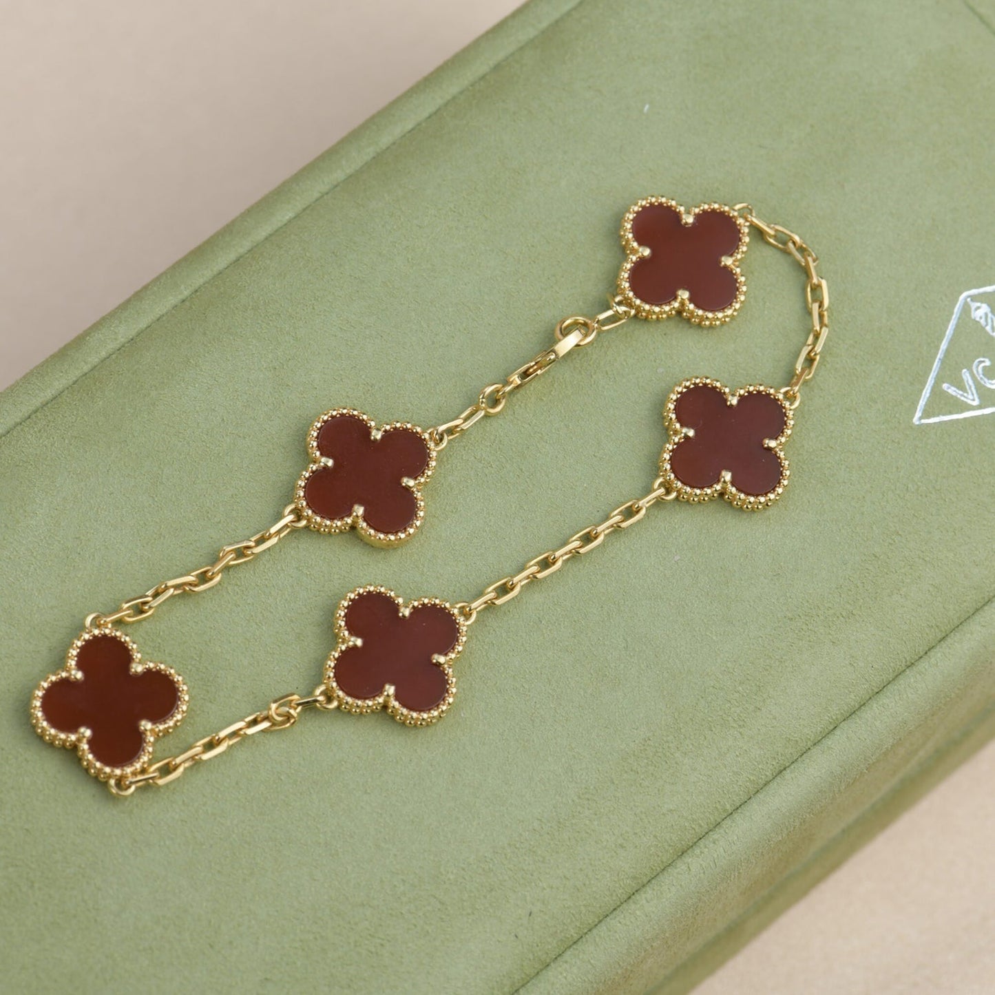 [Eternal Jewelry]CLOVER 5 MOTIFS RED AGATE  BRACELET