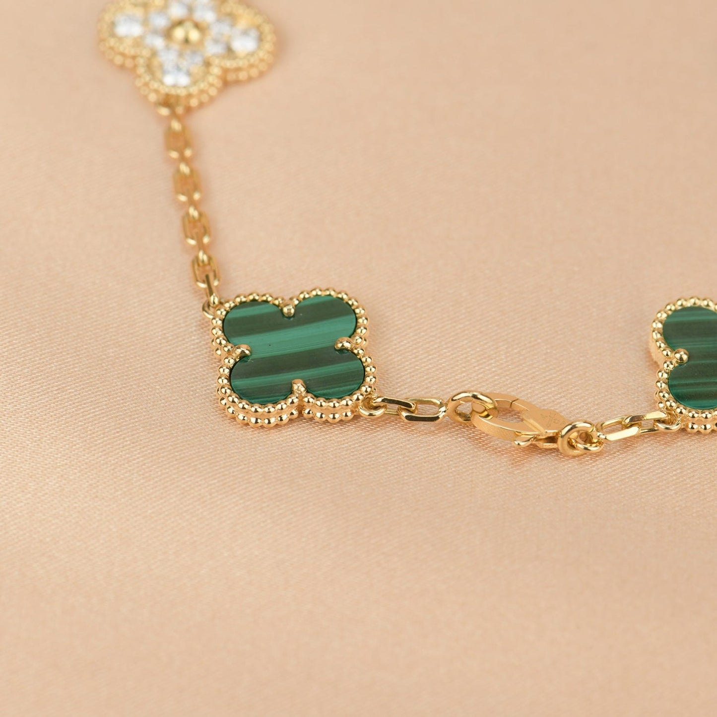 [Eternal Jewelry]CLOVER  5 MOTIF MALACHITE DIAMOND BRACELET