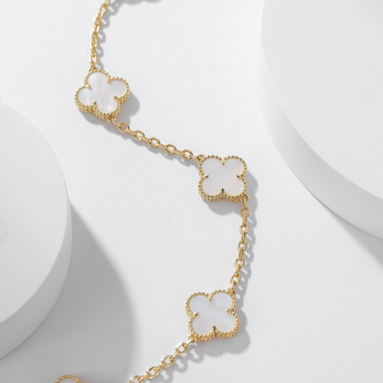 [Eternal Jewelry]CLOVER 10 MOTIFS WHITE MOTHER OF PEARL NECKLACE