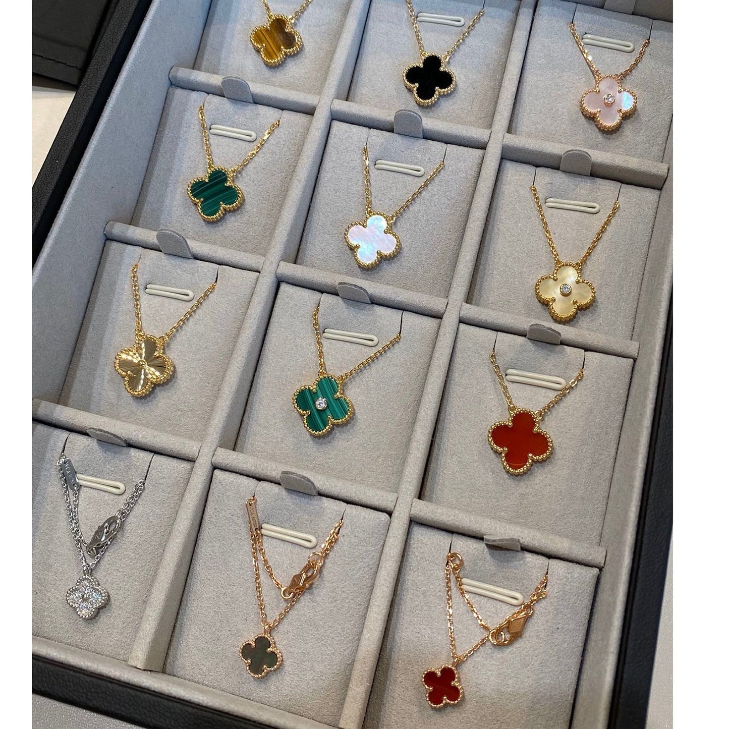 [Eternal Jewelry]CLOVER 15MM LASER NECKLACE