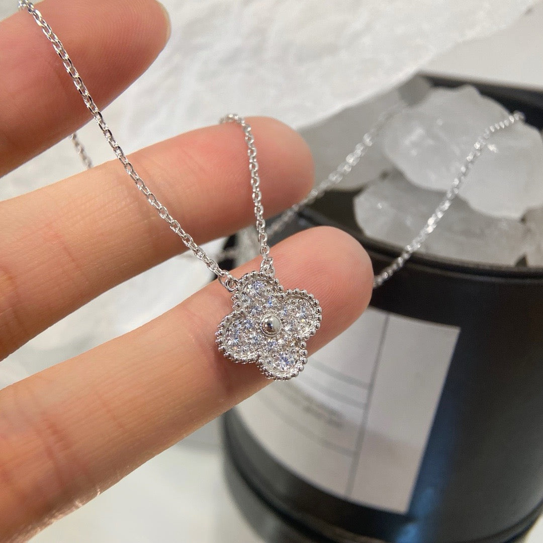 [Eternal Jewelry]CLOVER 15MM DIAMOND SINGLE FLOWER NECKLACE