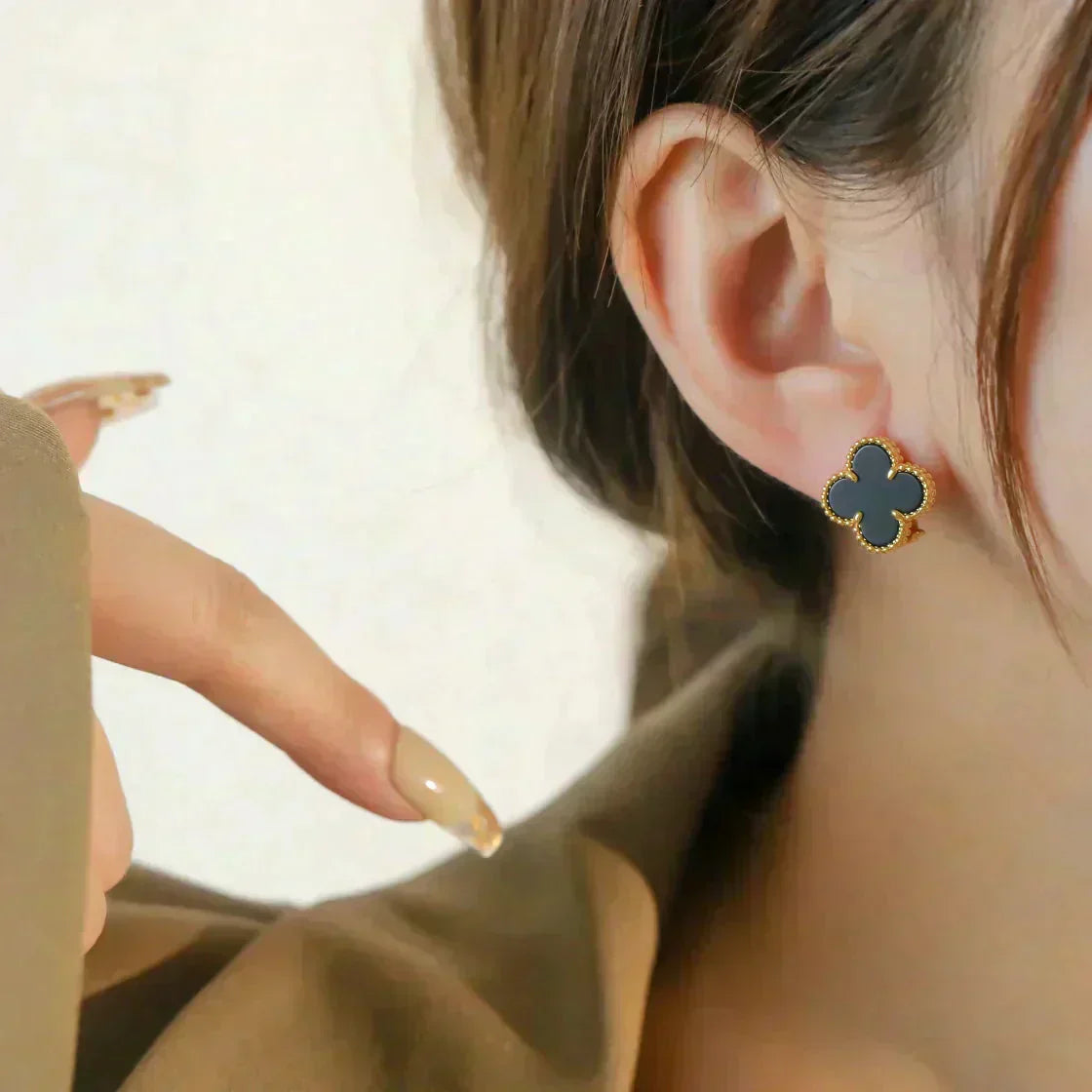[Eternal Jewelry]CLOVER MEDIUM 1 MOTIFS  ONYX STUD EARRINGS