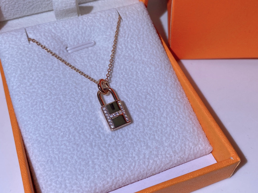 [Eternal Jewelry]HM ADVANCED NICHE LOCK HEAD NECKLACE DIAMONDS
