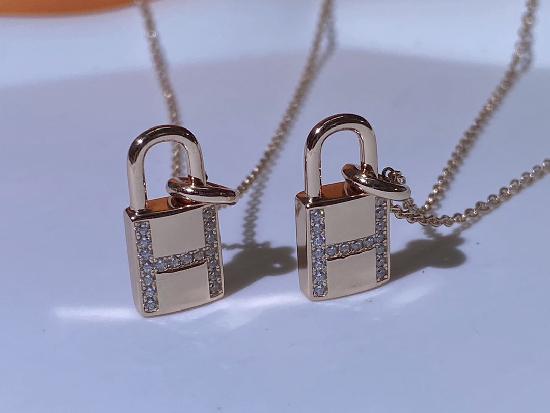 [Eternal Jewelry]HM ADVANCED NICHE LOCK HEAD NECKLACE DIAMONDS
