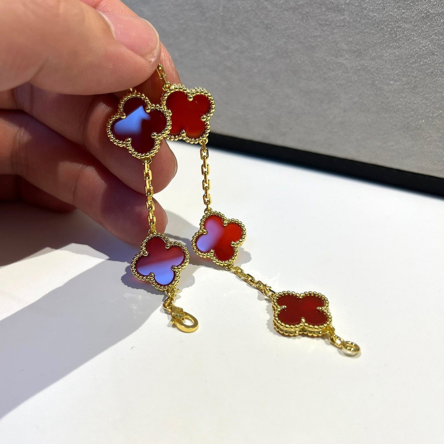 [Eternal Jewelry]CLOVER 5 MOTIFS RED AGATE  BRACELET