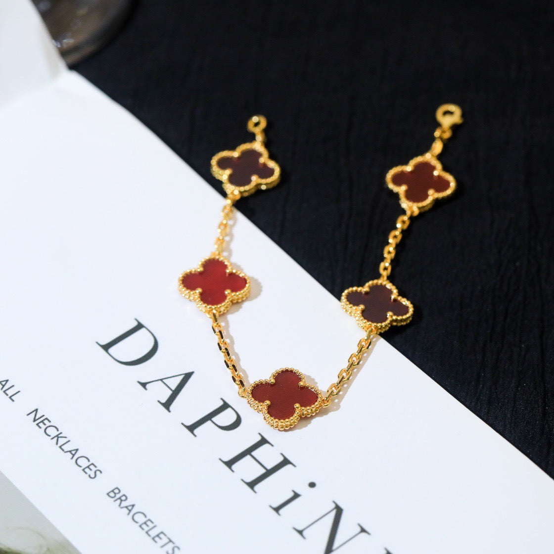 [Eternal Jewelry]CLOVER 5 MOTIFS RED AGATE  BRACELET