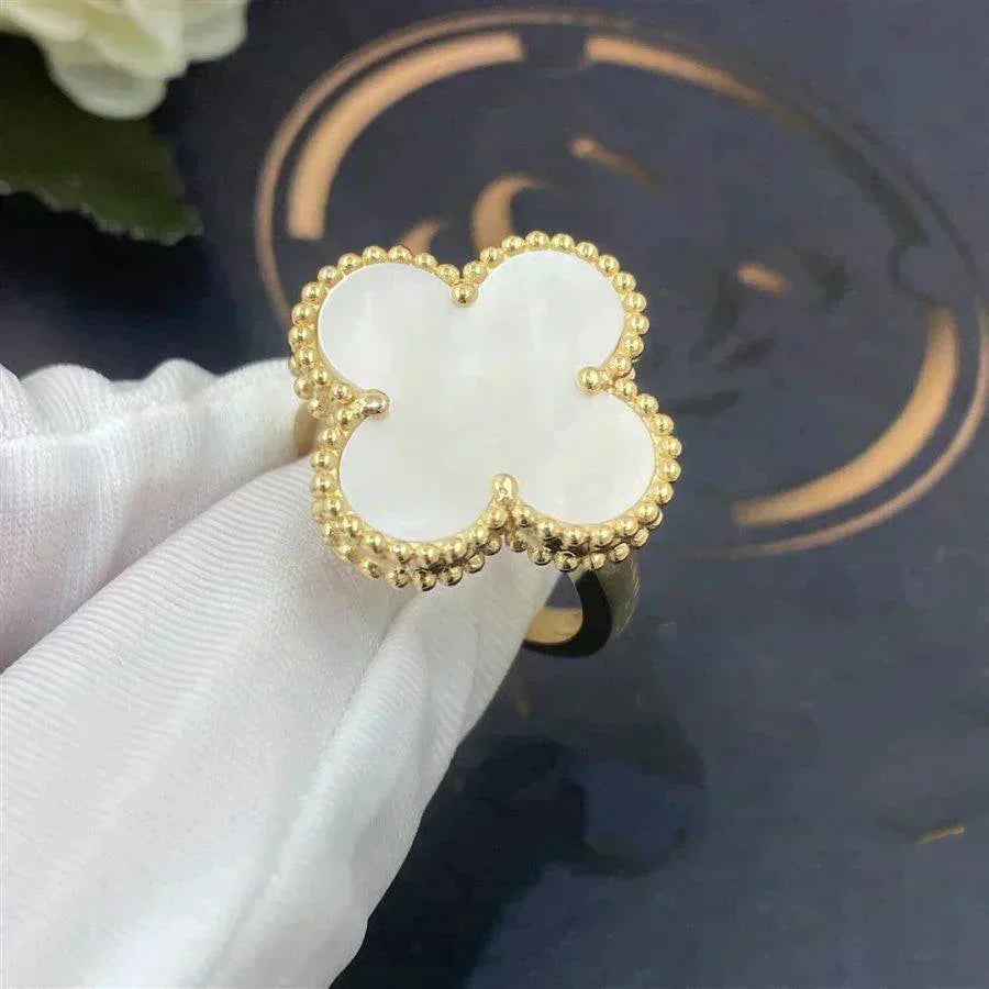 [Eternal Jewelry]CLOVER WHITE MOP RING