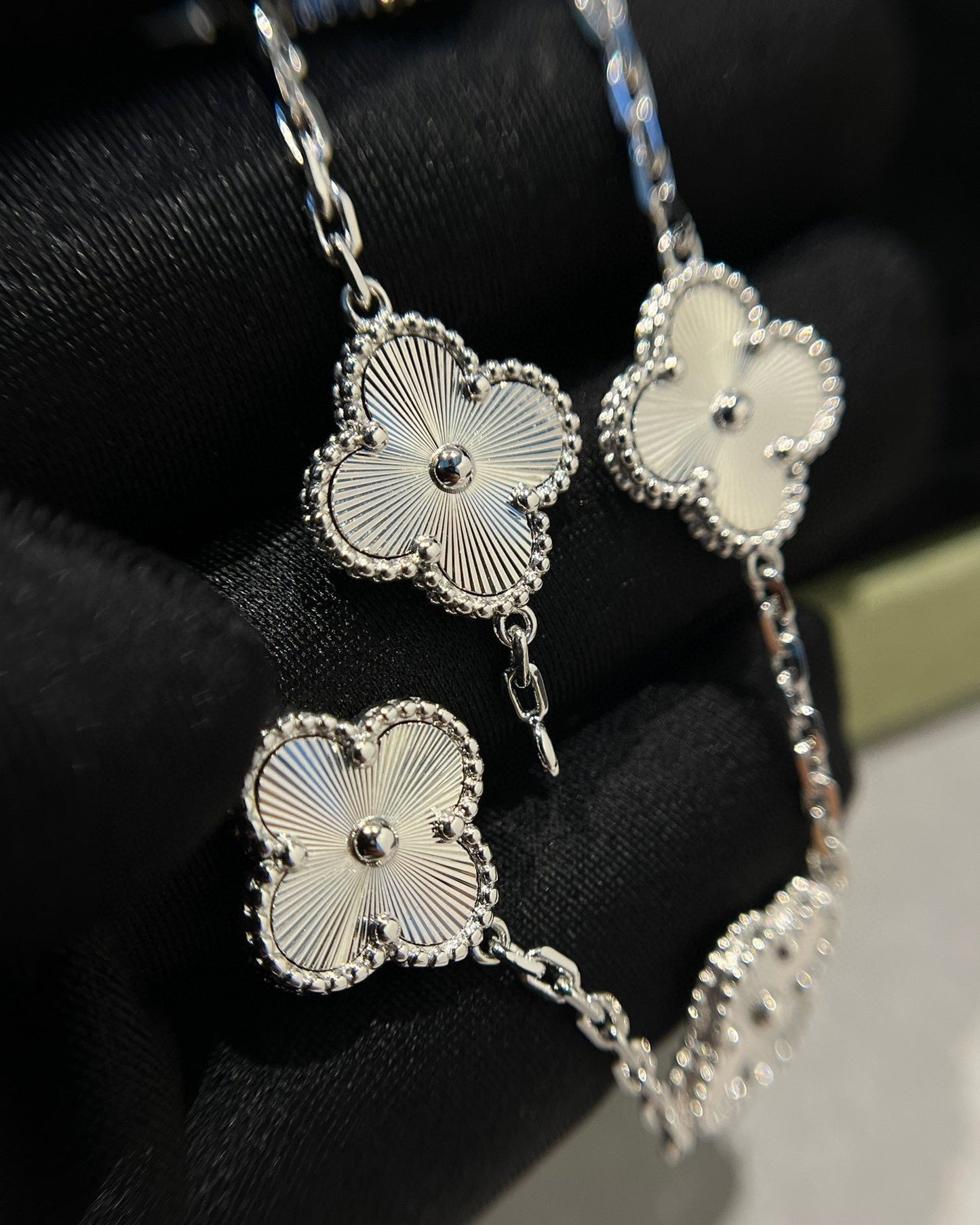 [Eternal Jewelry]CLOVER SILVER 5 MOTIFS BRACELET